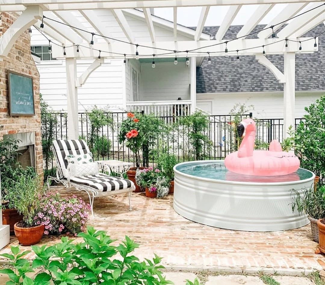 Estanque Oasis: El Equilibrio Perfecto entre Espacio y Eficiencia