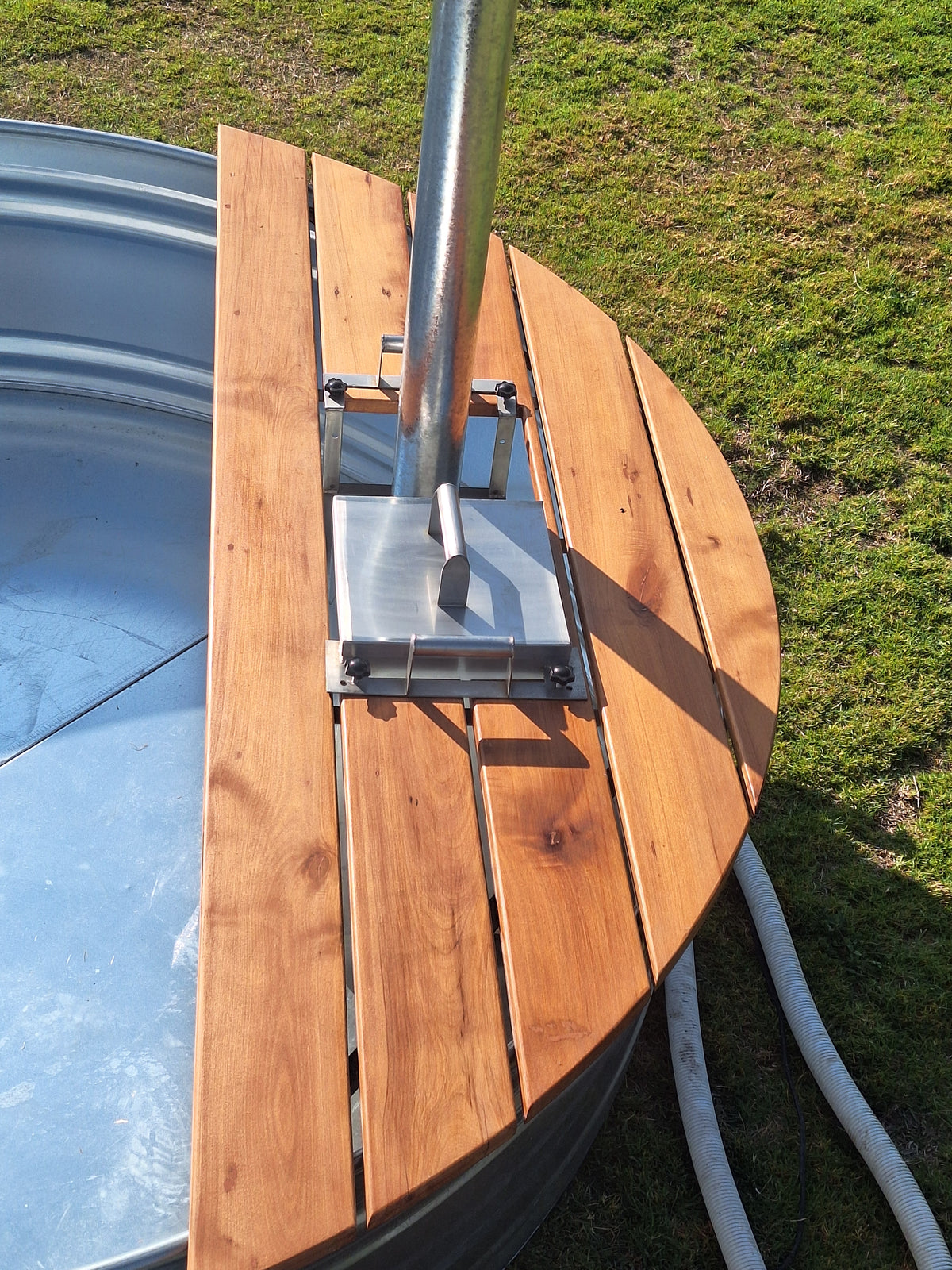 Piscina & Hot Tub Ñahue Dual: Ingeniería y dedicación Superior